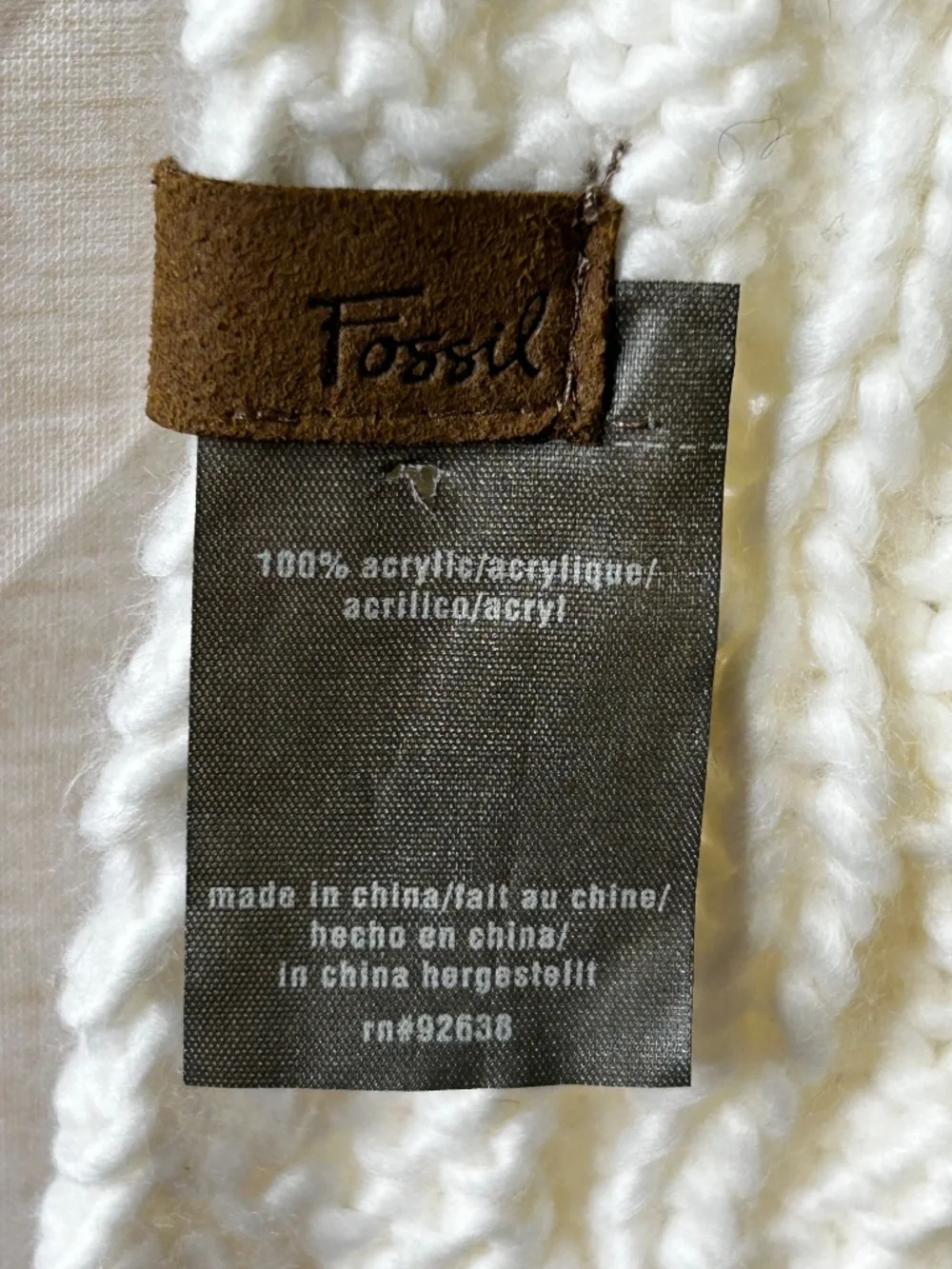 Fossil Ivory Cable Knit Fringe Rectangle Scarf Womens Acrylic - Soft and Bouncy!